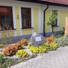 Památník výročí obce v Mažicích