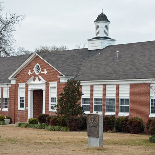 Cochran Municipal Building and School