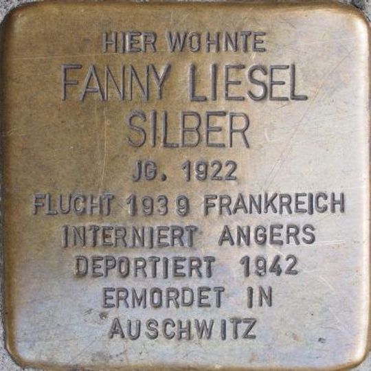 Stolperstein en memoria de Fanny Liesel Silber
