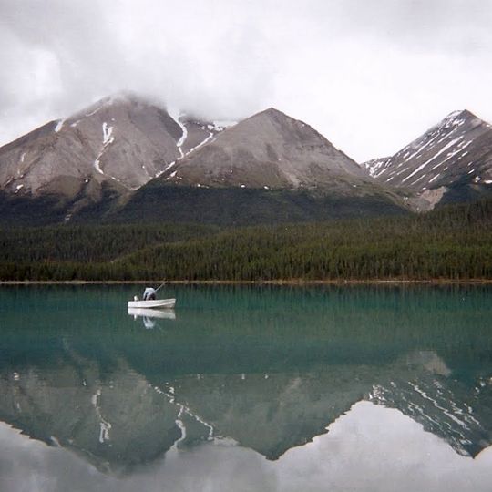 Redfern-Keily Provincial Park