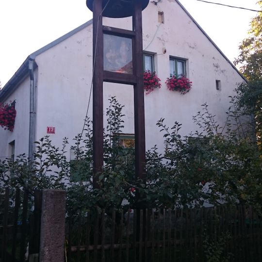 Zvonička v zahradě v Jedvaninách