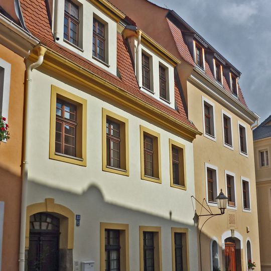 Wohnhaus in nach links geschlossener Bebauung Große Wallstraße 34