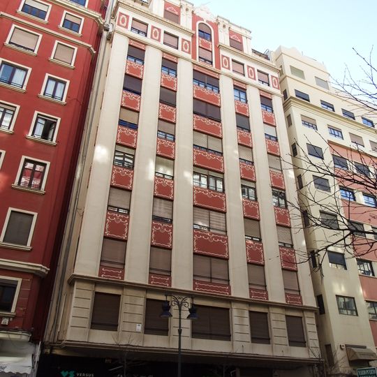 Edificio en Avenida del Oeste 29, Valencia