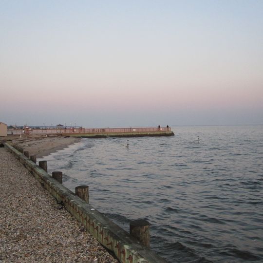 Sandspit Park Beach & Marina