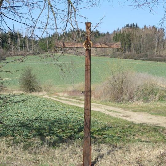 Dřevěný kříž západně od Zvolenovic