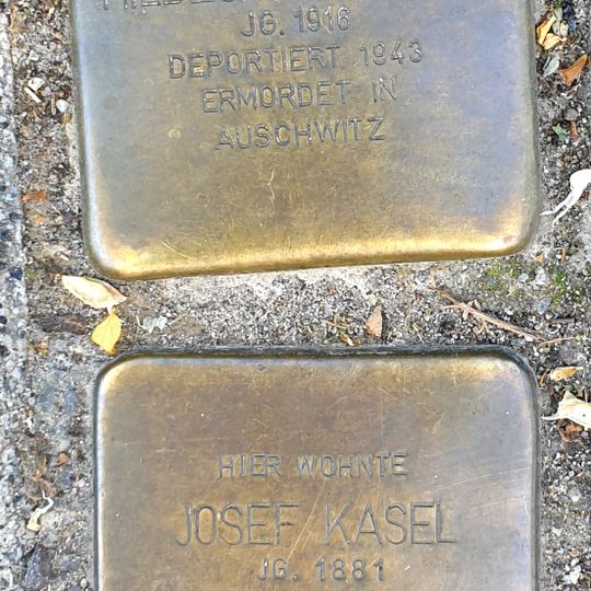 Stolperstein en memoria de Josef  Kasel