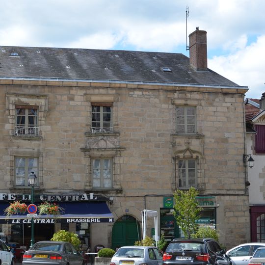 Maison, 8 place de l'Hôtel-de-Ville