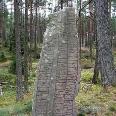 Smålands runinskrifter 52