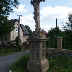 Kříž v Obědném na rozcestí