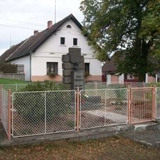 Pomník padlým v Měčíně