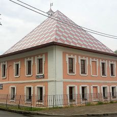 Здание подворья Кирилло-Белозерского монастыря (Белозерск)