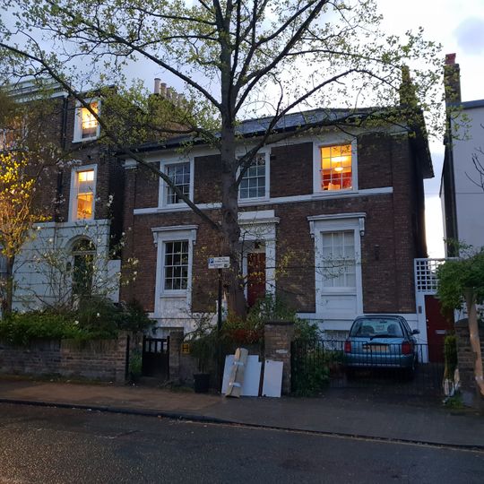 48 And 48A, Stockwell Park Road Sw9