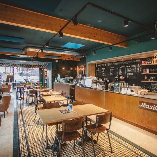 MaxiCoffee Concept Store