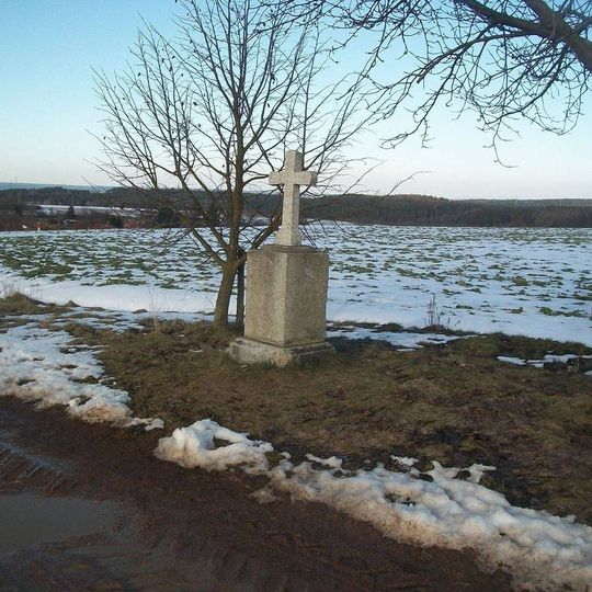 Kříž nad Lisovem