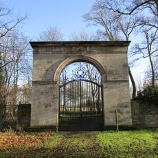 Queen Elizabeth's Gate