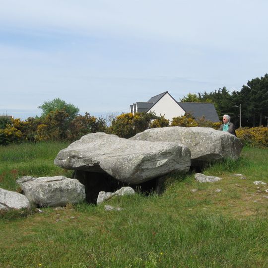 Rondossec dolmens