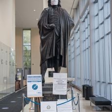 Statue of Benjamin Franklin