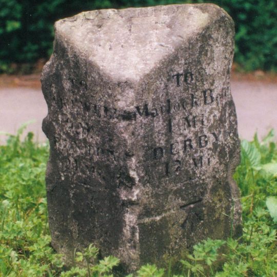 Milestone, S of Derwent Footbridge, S of Matlock Bridge