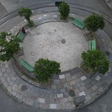 Piso de Pé de Moleque no Largo dos Neves