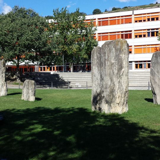 Chemin des Collines, Menhire und archäologische Zone