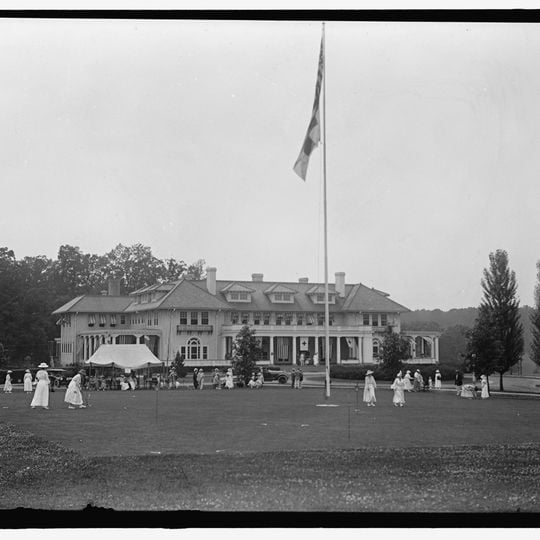 Columbia Country Club