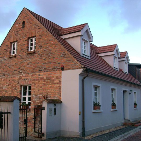 Wohnhaus mit Hofgebäude Am Haag 14