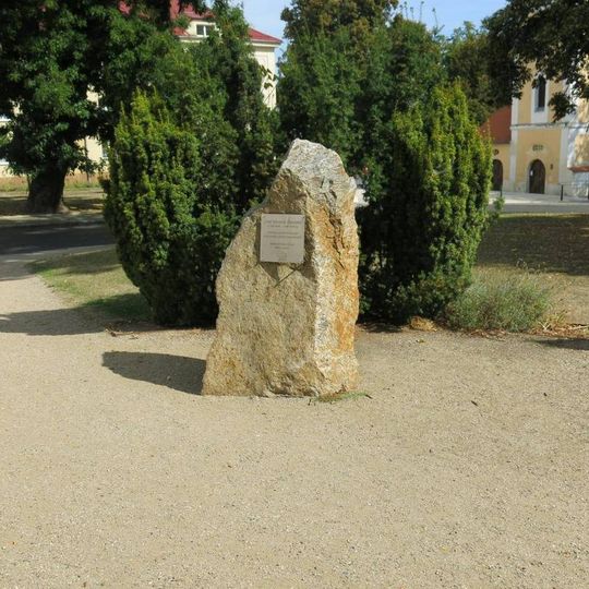 Pomník  Josefa Wilhelma Löschnera na Löschnerově náměstí v Kadani