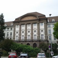 Universitätshauptgebäude