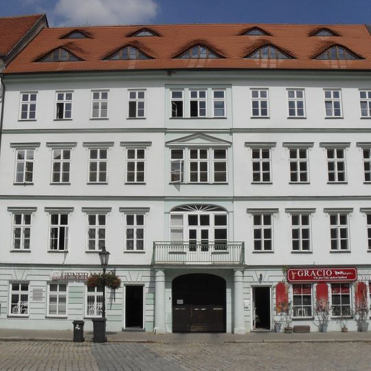 Zámecké náměstí 3