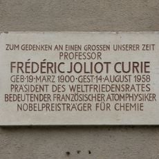 FRÉDÉRIK JOLIOT CURIE