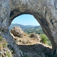 Roche perçée des Arlettes