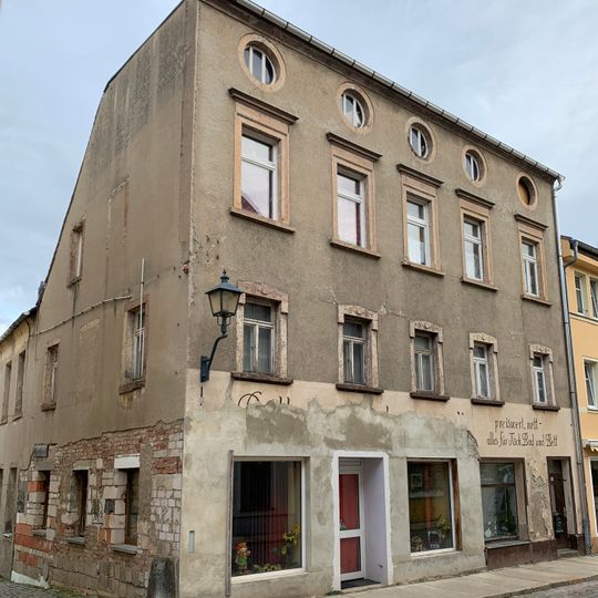 Wohnhaus in geschlossener Bebauung Herrenstraße 8