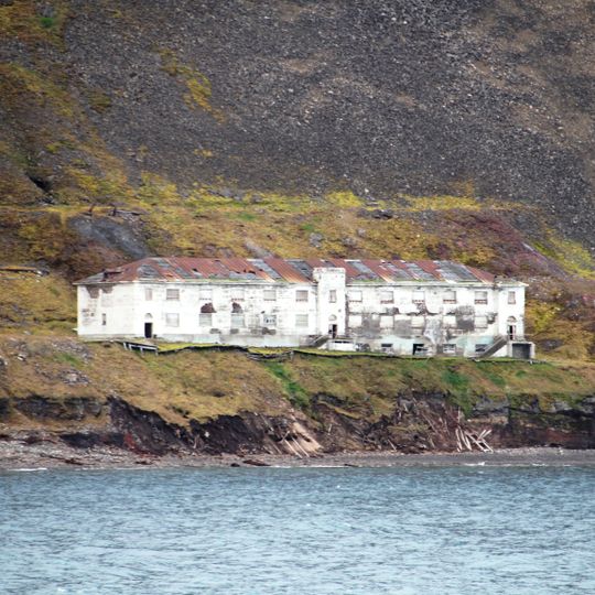 Grumant Administrasjonsbygget