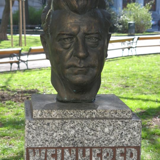 Josef-Weinheber-Denkmal