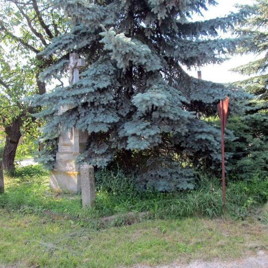 Kříž na křižovatce v Bukovině