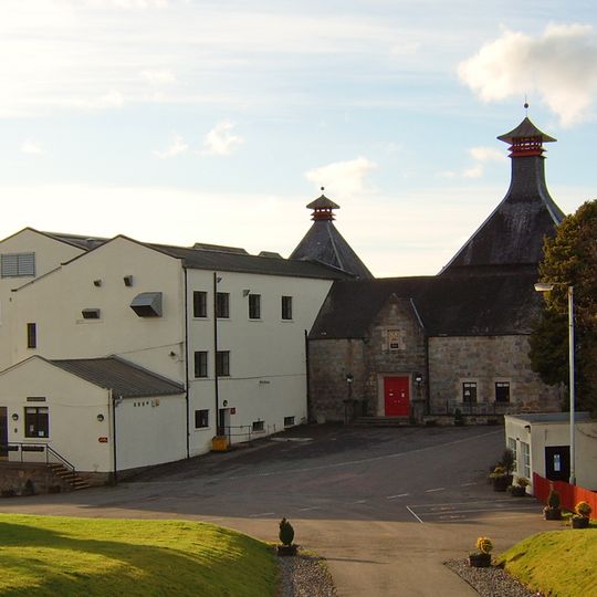 Cardhu distillery