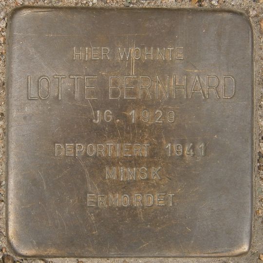 Stolperstein dedicated to Lotte Bernhard