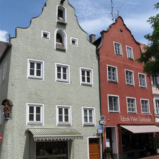 Wohn- und Geschäftshaus