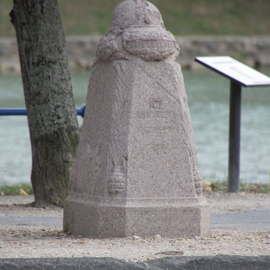 Borne Vauthier de Château-Thierry