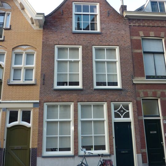 Pieterskerkhof 16, Leiden