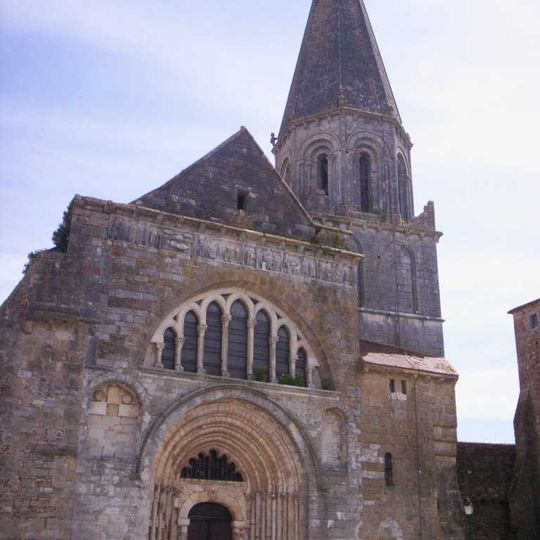 Église Saint-Laurent-de-la-Maison-Dieu de Montmorillon