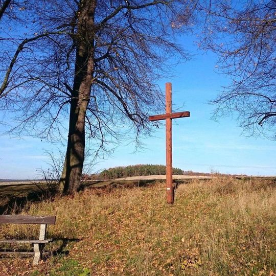 Kříž východně od Dolní Lukavice