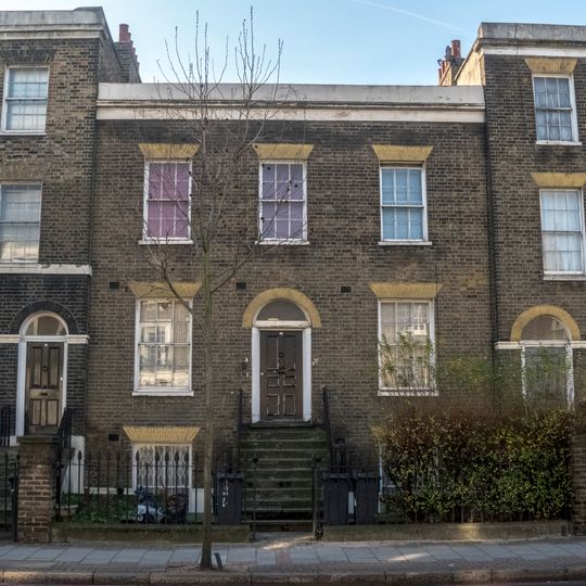 186, Camberwell New Road Se5