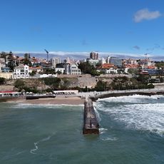 Molo alla spiaggia Rata