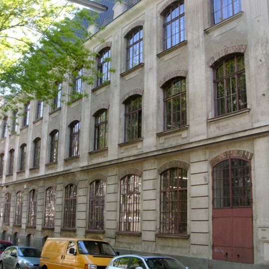 Fabriksgebäude, ehem. Metallwarenfabrik Grünwald, heute Prodomo Möbel Großhandel