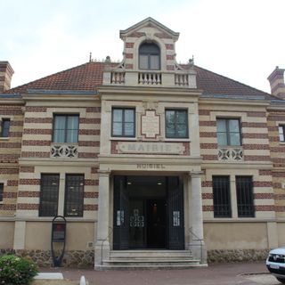Former town hall of Noisiel