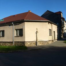 Boží muka na křižovatce ulic Veselská a Jiřího z Poděbrad ve Žďáru nad Sázavou