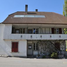 Former, probably Stöckli, then caretaker's residence to the school (around 1890)