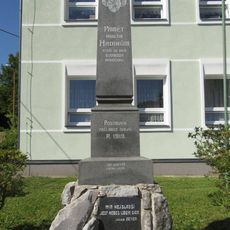 Pomník padlým v Hoštejně
