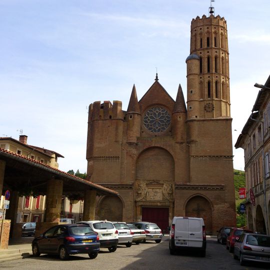 Église Saint-Victor de Montesquieu-Volvestre
